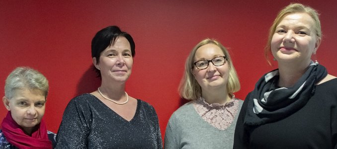 Kuvassa vasemmalta: Marja Ojamo-Hietanen, Marjo Mäkinen, Riikka Teuri, Virpi Sulosaari