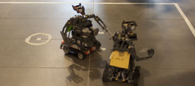 Legorobotit ICT-talossa
