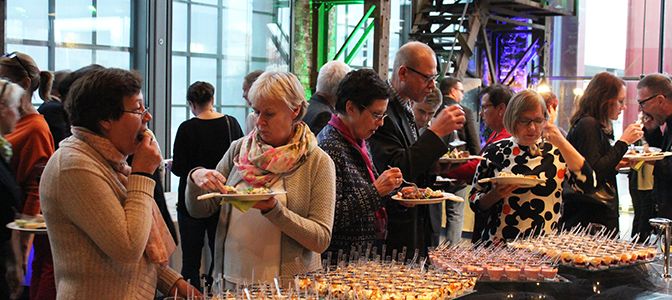 Arkean, Turun AMK:n Taideakatemian ja Turun konservatorion yhteisessä asiakastilaisuudessa juhlittiin yhteistyötä ja osaamista hyvän ruuan ja taiteen parissa.